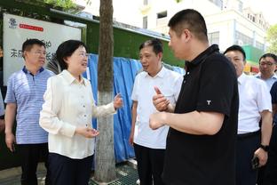 奥莱报：苏亚雷斯计划拥有自己的球队，并最终能够出现在乌甲联赛